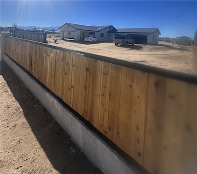 14426 Tumbleweed Rd, Phelan, CA 92371 - photo 4