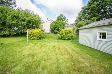 561 Audrey Ln, Struthers, OH 44471 - photo 7