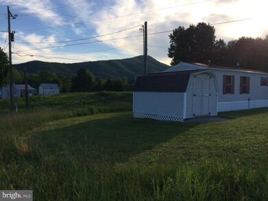 250 Dearing Rd unit A, Huntly, VA 22640 - photo 5