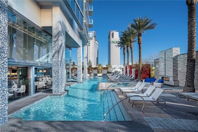 Palms Place pool