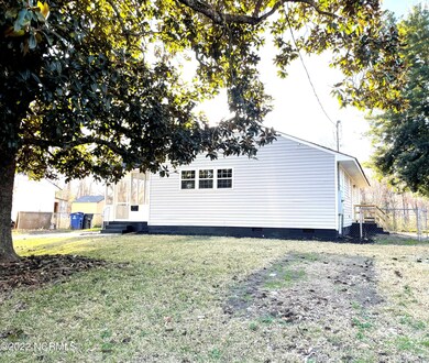 603 Jarman St, Jacksonville, NC 28540 - photo 2