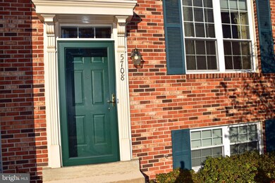 5708 Mason Bluff Dr, Burke, VA 22015 - photo 2