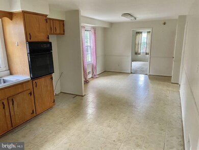 7013 Copeleigh Rd, Baltimore, MD 21212 - photo 6