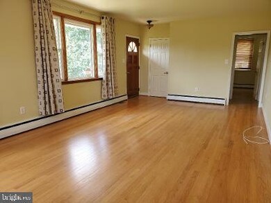 326 Wellham Ave, Glen Burnie, MD 21061 - photo 4