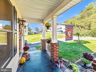 620 E E St, Brunswick, MD 21716 - photo 3