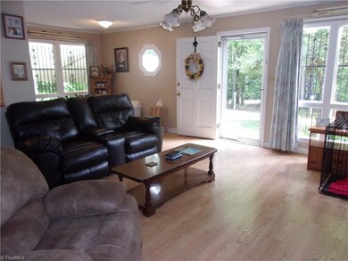 794 Skycrest Country Rd, Asheboro, NC 27205 - photo 2