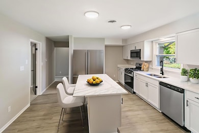 1431 W Vanmeter St, Kankakee, IL 60901 - photo 5