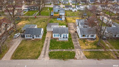 1629 Broadway St, Lincoln, IL 62656 - photo 2