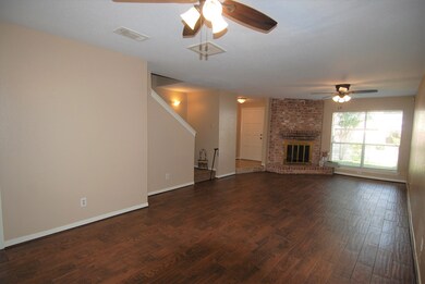 5927 Arncliffe Dr unit 5927, Houston, TX 77088 - photo 6