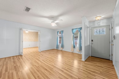 06-3510 Barker Dr 06R