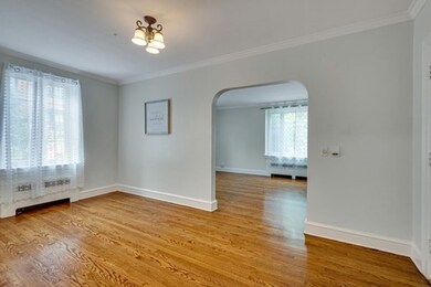 11 Monmouth Ct unit 2, Brookline, MA 02446 - photo 3