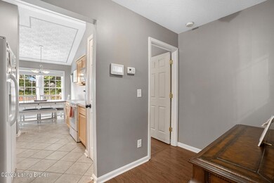 559 Forest Ridge Dr, Mount Washington, KY 40047 - photo 7