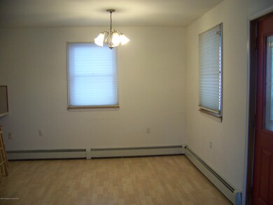 209 Pancoast St, Throop, PA 18512 - photo 3