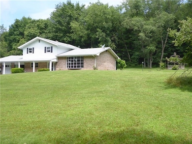 Front Side of House ... so much yard!