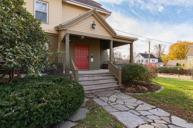 90 Pomeroy Terrace unit 2, Northampton, MA 01060 - photo 3