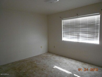 10444 W Kelso Dr, Sun City, AZ 85351 - photo 4