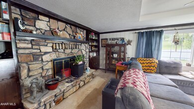 198-Cross-Cove-Rd-Roaring-Spring-PA-0517