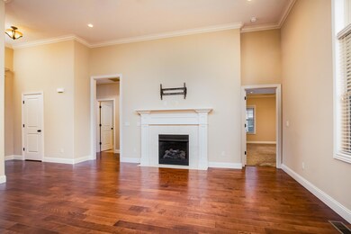 3118 E. Huron-3