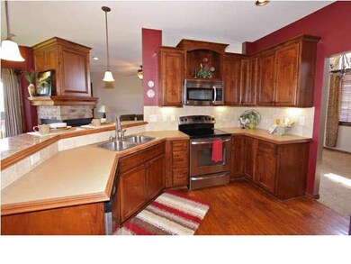 GORGEOUS CABINETS AND PLENTY OF WORK SPACE!