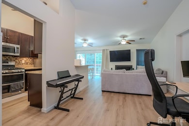 7123 Elm Ct, Monmouth Junction, NJ 08852 - photo 6