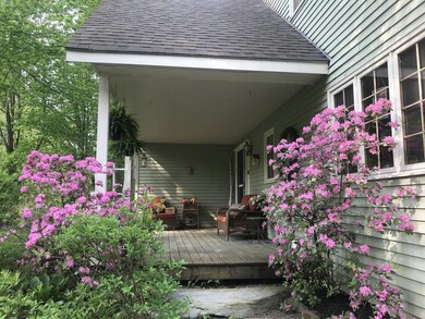 1091 Southview Dr, Richmond, VT 05477 - photo 2