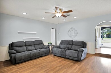 2304 Windsor Ct, Bedford, TX 76022 - photo 5