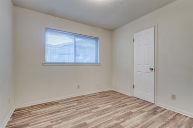 2409 Mccormick St, Denton, TX 76205 - photo 7