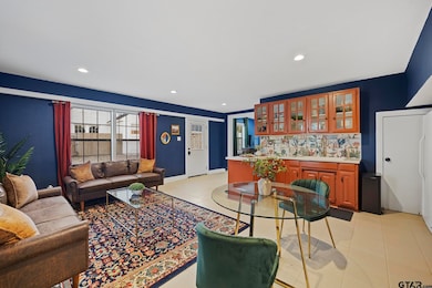 321 W 3rd St, Tyler, TX 75701 - photo 4