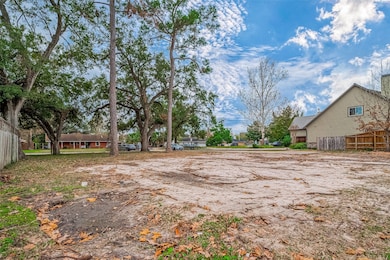 8606 Westview Dr, Houston, TX 77055 - photo 4