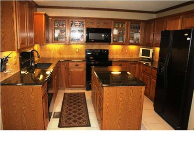 Custom glass cabinet doors, pull outs in many lowe
