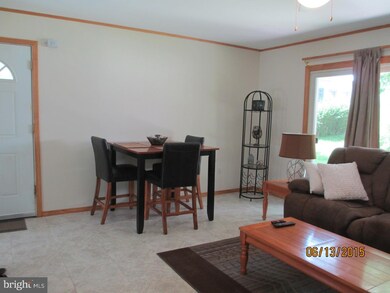 48 Aspen Ln, Levittown, PA 19055 - photo 6