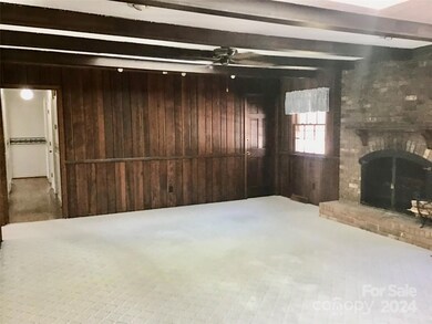 303 Brookmeade Dr, Statesville, NC 28625 - photo 6