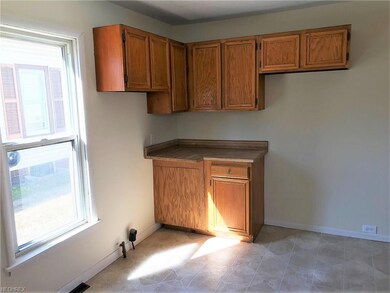 257 High St, Conneaut, OH 44030 - photo 4