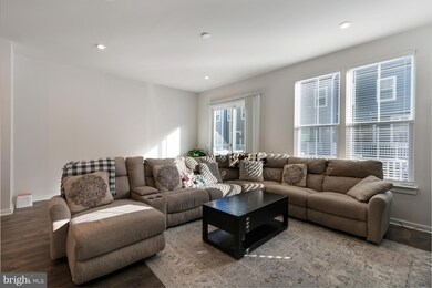 1665 Aspen Poplar Rd, Dumfries, VA 22026 - photo 7