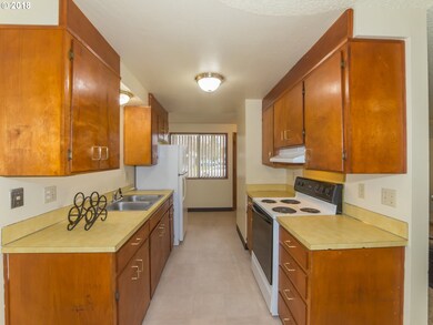 1690 Elanco Ave, Eugene, OR 97408 - photo 7