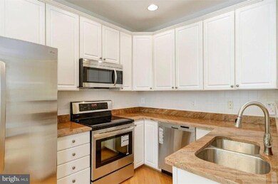 1262 Wild Hawthorn Way, Reston, VA 20194 - photo 5