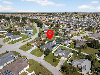 110 Via Mariel Dr E, Davenport, FL 33896 - photo 4