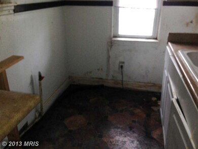 1142 N Longwood St, Baltimore, MD 21216 - photo 3