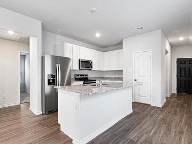 1604 Luke St, Ennis, TX 75119 - photo 4