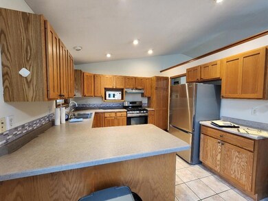939 8th Ave N Kitchen