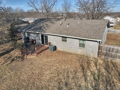 310 E 137th St, Glenpool, OK 74033 - photo 4