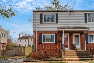 5853 Mount Vernon Dr, Alexandria, VA 22303 - photo 2