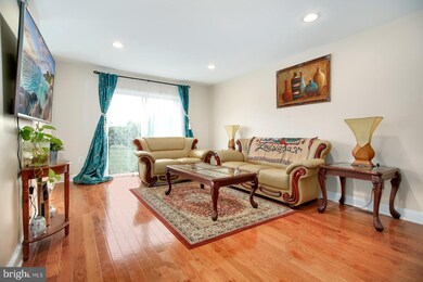 102 Heskers Ct, Monmouth Junction, NJ 08852 - photo 5