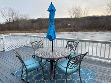 Deck.