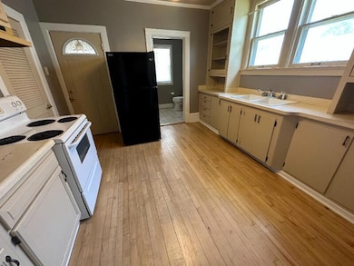 906 Union Ave, Sheboygan, WI 53081 - photo 6