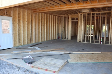 710 Southern Pine Trail, Clarksville, TN 37043 - photo 2