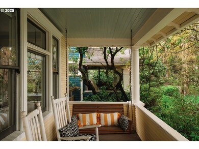 1727 SE Ladd Ave, Portland, OR 97214 - photo 4