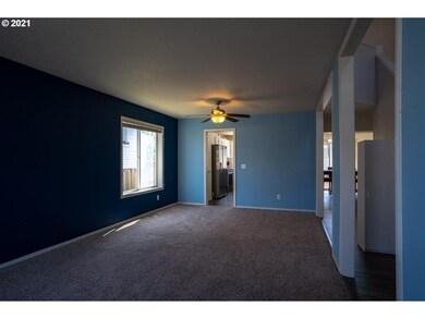 14984 SE Bradford Rd, Clackamas, OR 97015 - photo 6