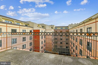 Residences At Henderson's unit 635, Baltimore, MD 21231 - photo 2