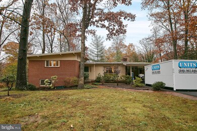 3404 Barger Dr, Falls Church, VA 22044 - photo 2